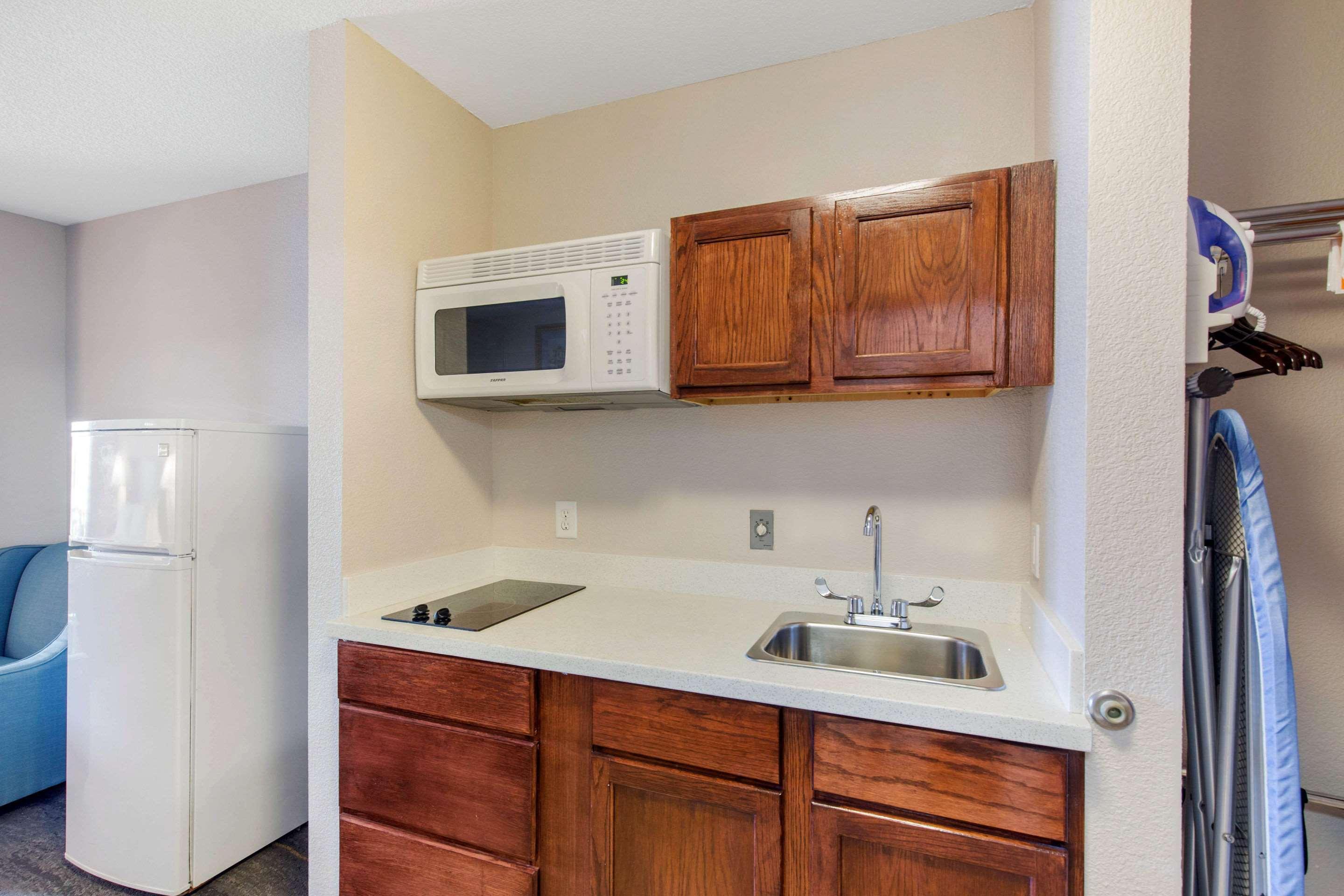 Quality Inn And Suites Port Arthur Nederland エクステリア 写真