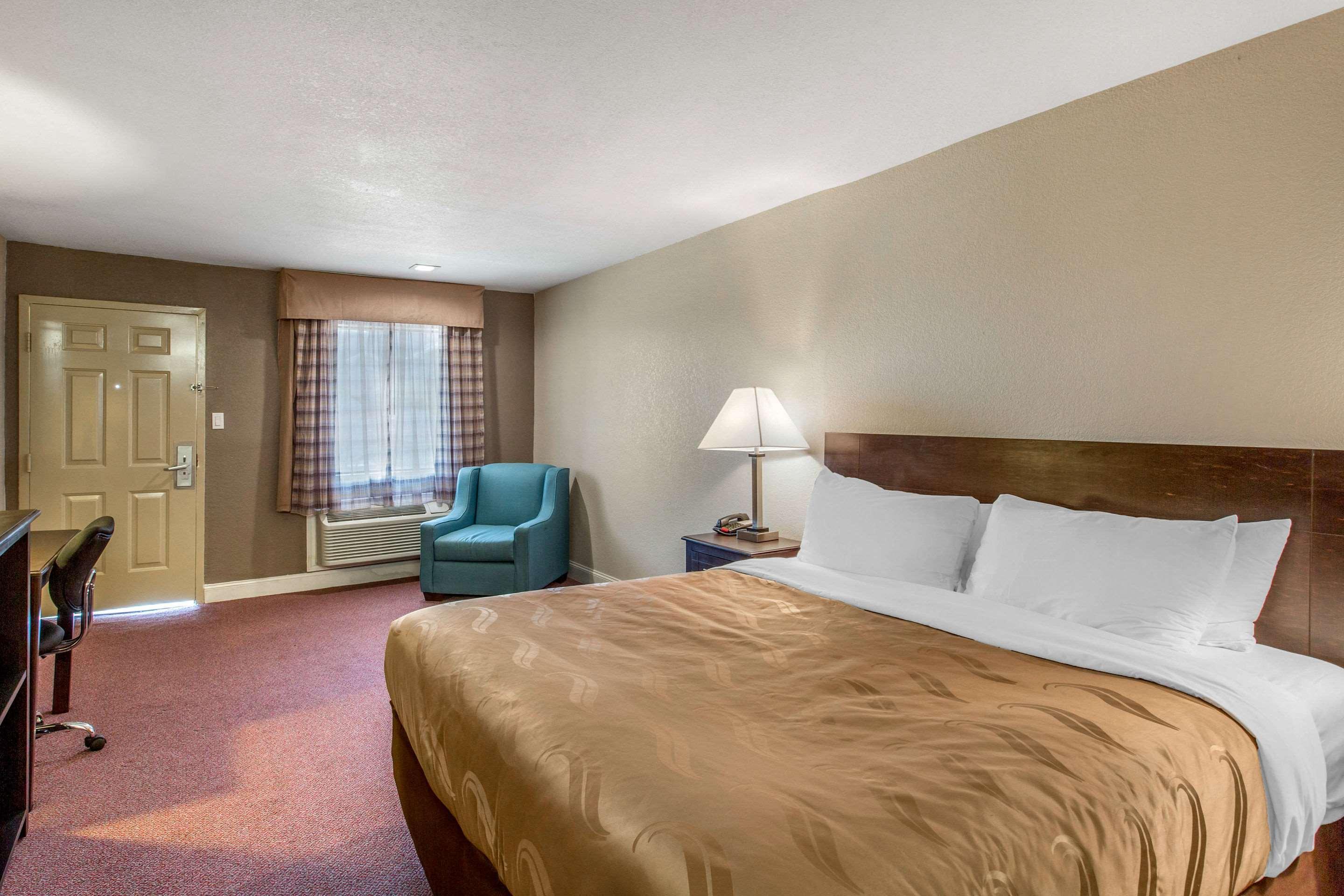 Quality Inn And Suites Port Arthur Nederland エクステリア 写真