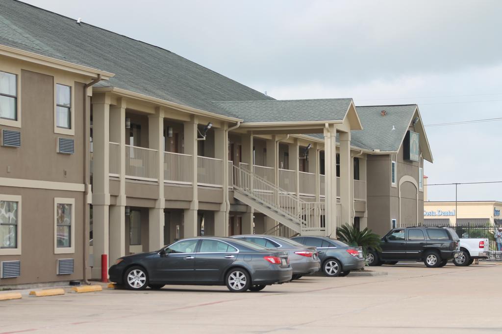 Quality Inn And Suites Port Arthur Nederland エクステリア 写真
