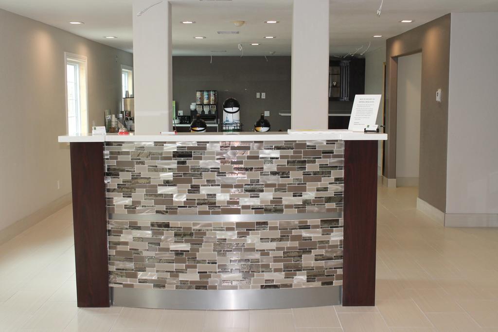 Quality Inn And Suites Port Arthur Nederland エクステリア 写真